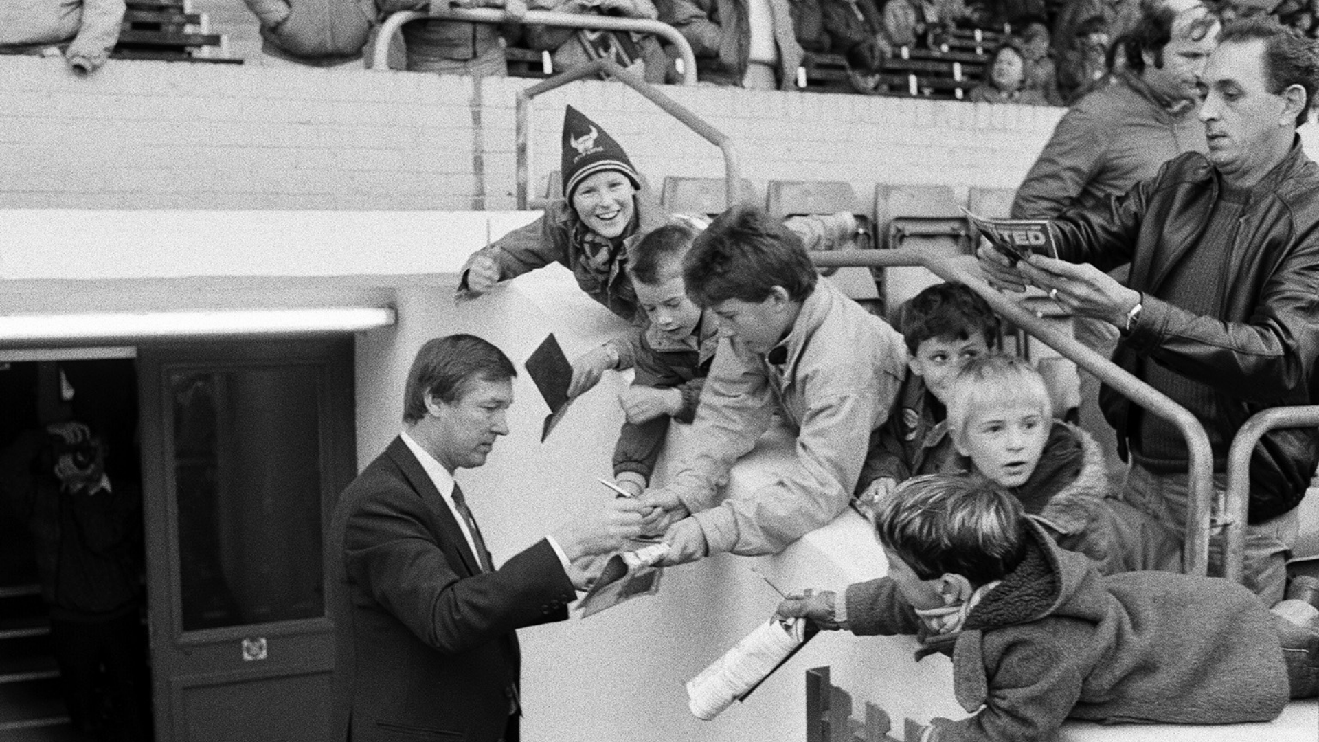 Alex Ferguson before his first match as Manchester United boss in 1986. Photo: Staf/Mirrorpix/Getty Images