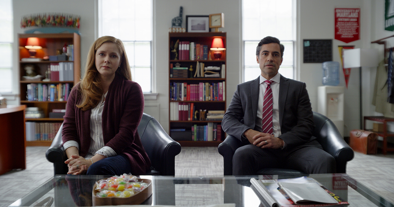 Amy Adams as Cynthia Murphy and Danny Pino as Larry Mora in Dear Evan Hansen, directed by Stephen Chbosky. Image: Universal Pictures
