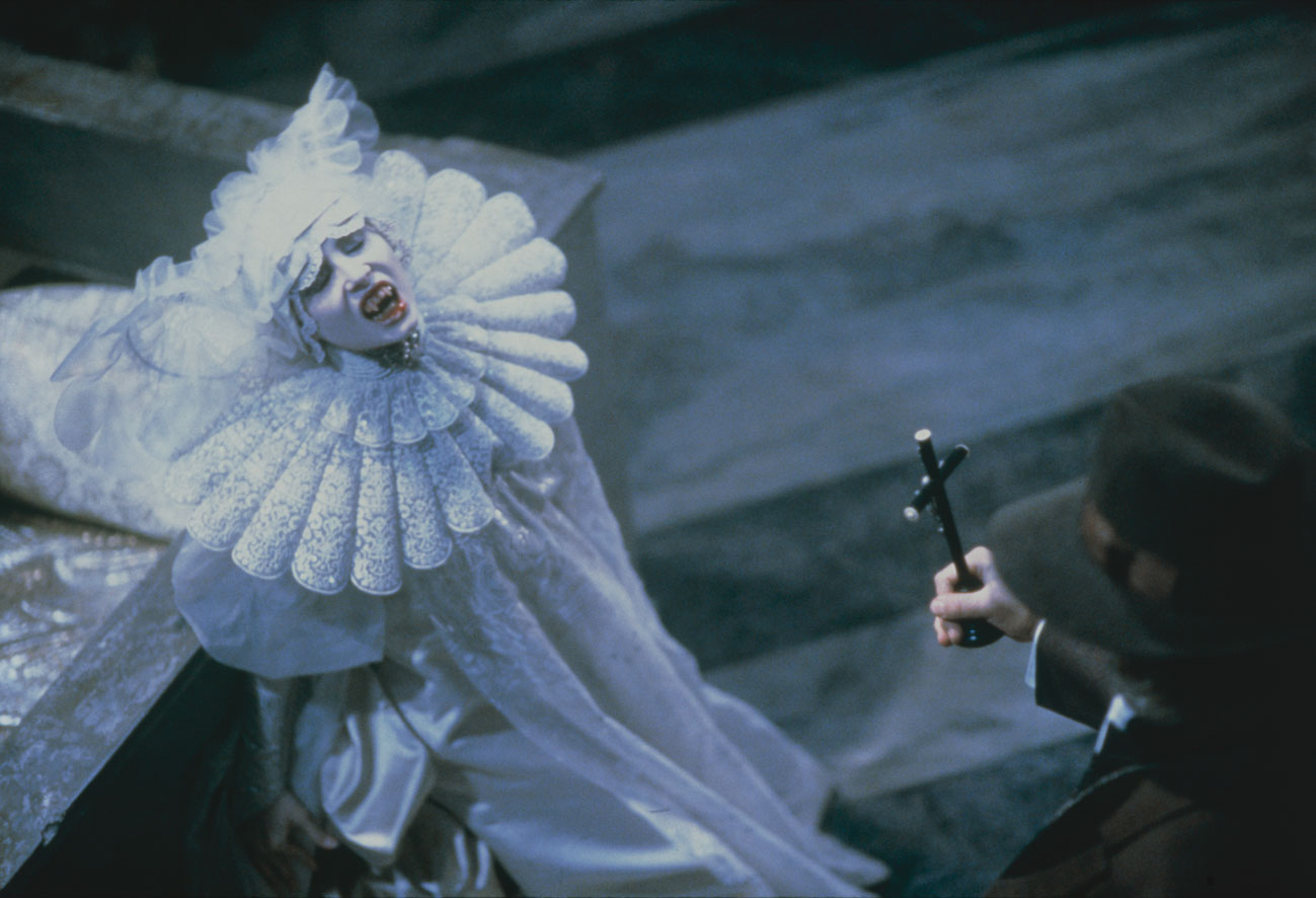 Sadie Frost as Lucy Westenra in Bram Stoker's Dracula