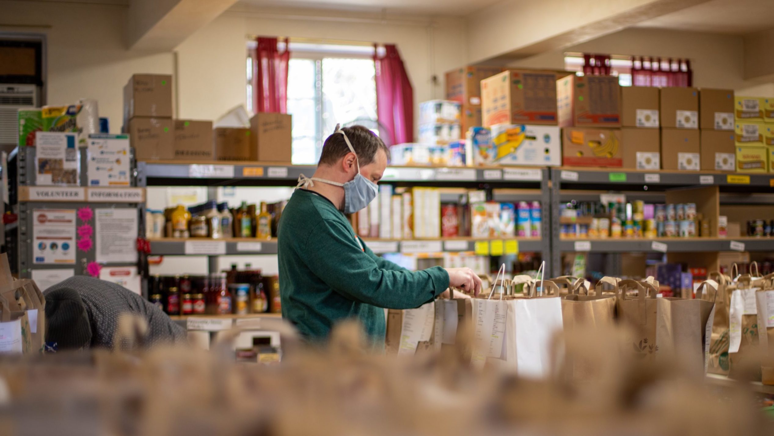 how to set up a food bank