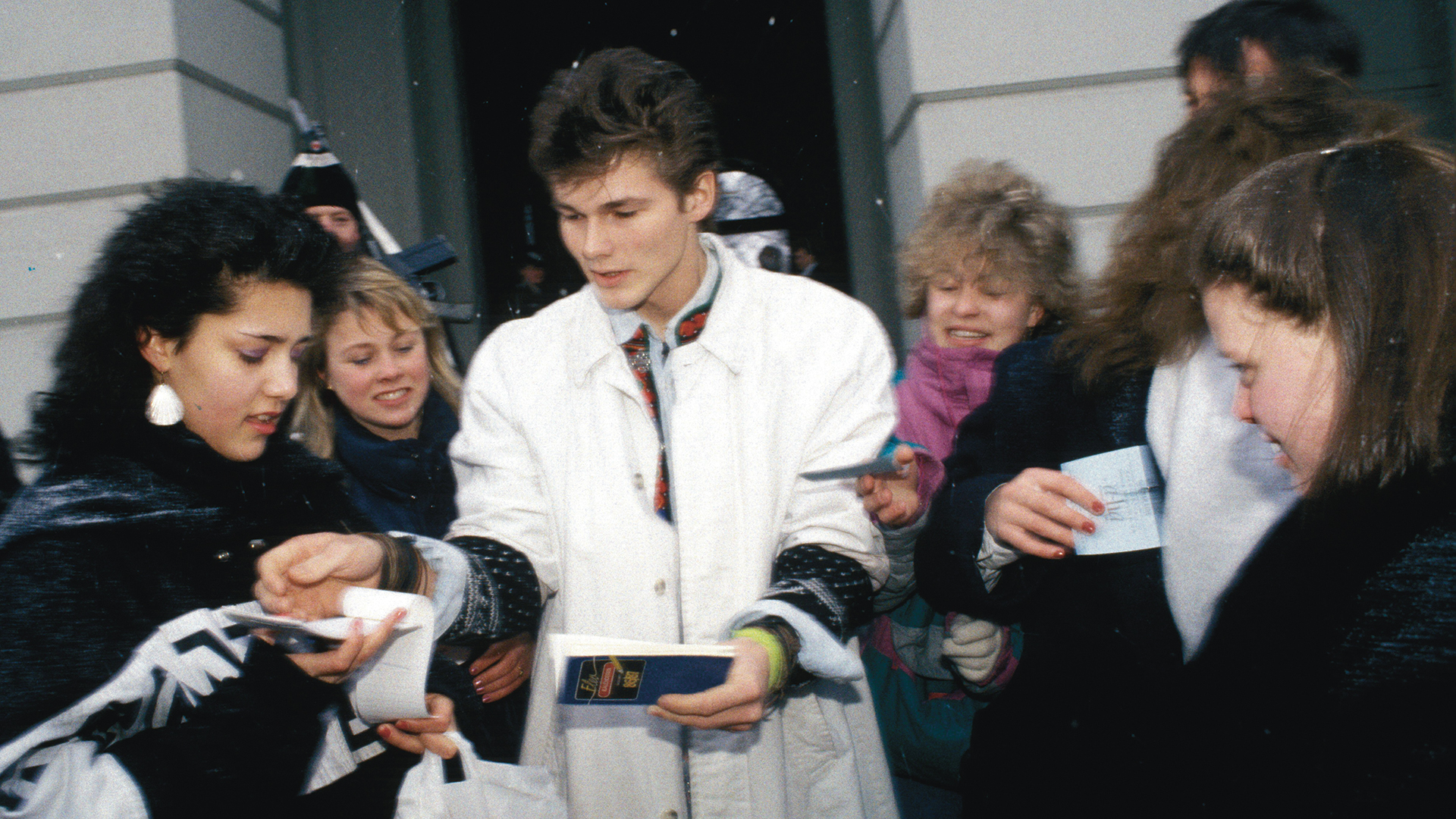 Morten Harket in 1987