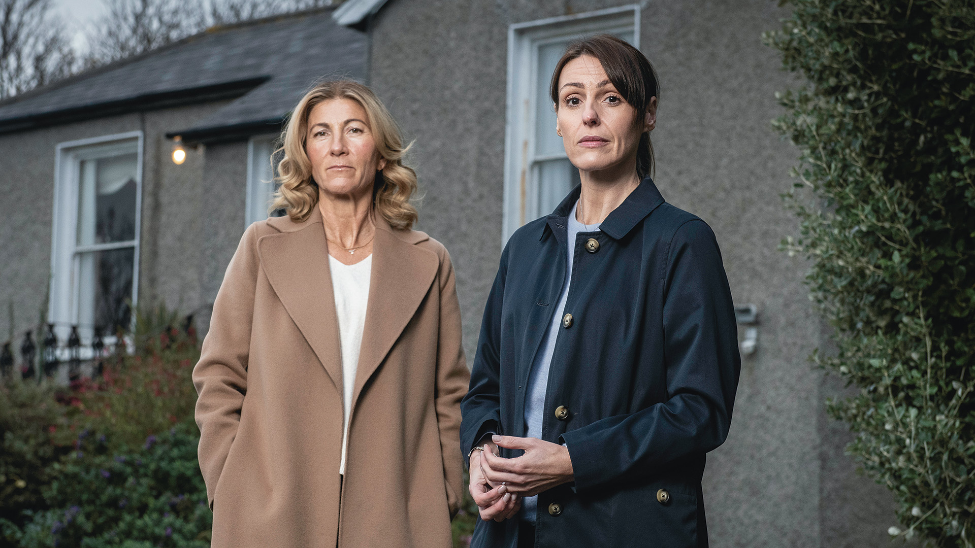 Suranne Jones with Maryland co-star Eve Best